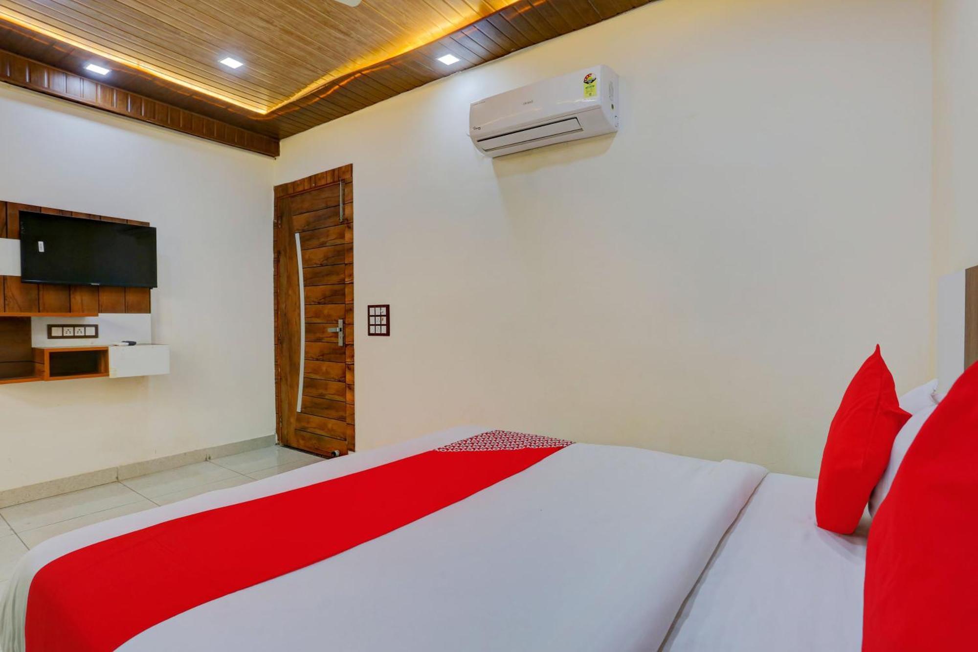 Hotel O Family Deluxe New Delhi Exterior foto