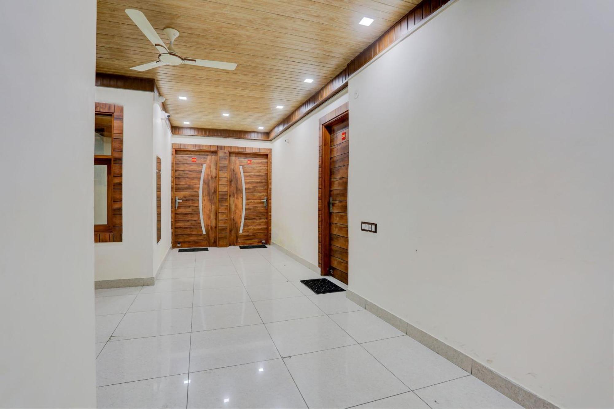 Hotel O Family Deluxe New Delhi Exterior foto