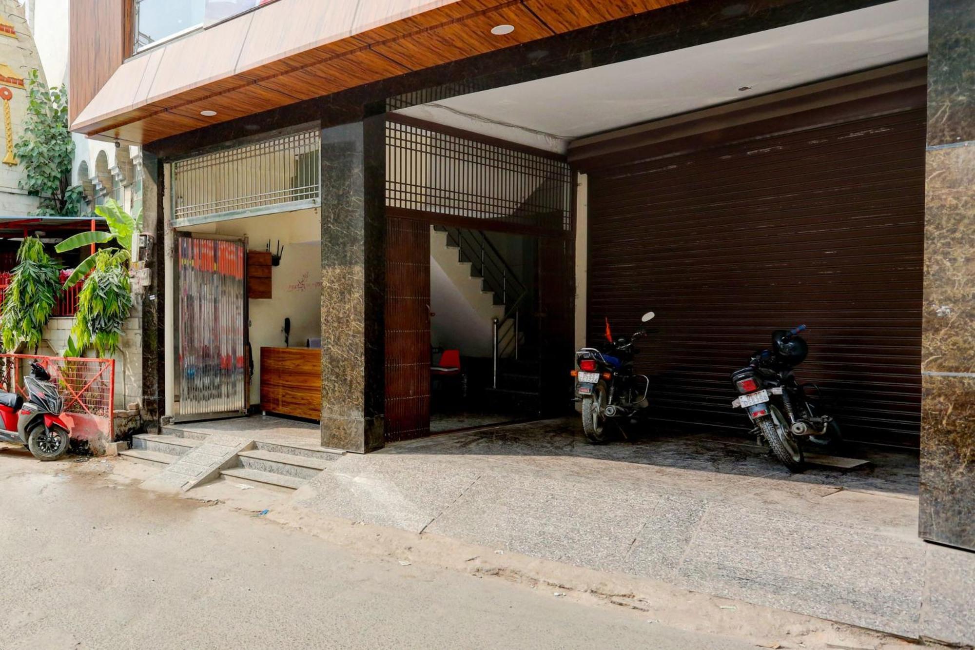 Hotel O Family Deluxe New Delhi Exterior foto