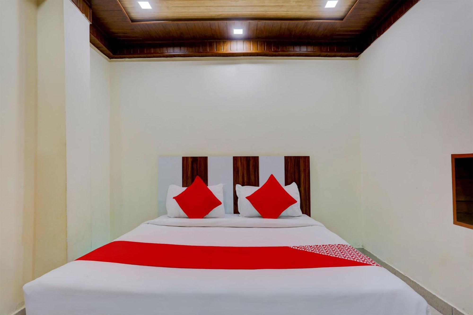 Hotel O Family Deluxe New Delhi Exterior foto